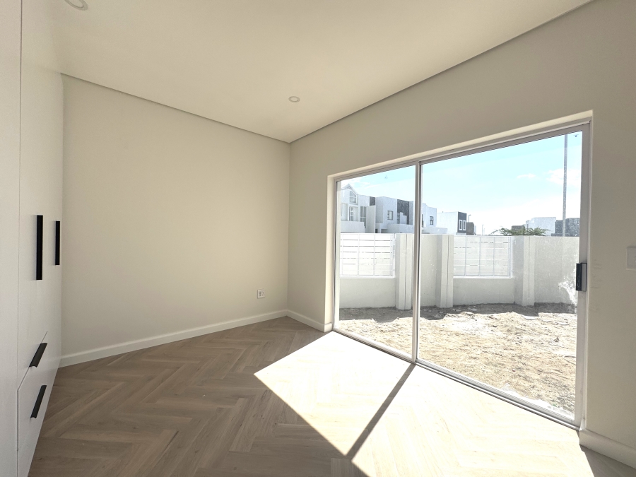 4 Bedroom Property for Sale in Sandown Western Cape